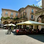 Casa Barbara 15-17