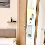Apartament Casa Barbara 15-17 *
