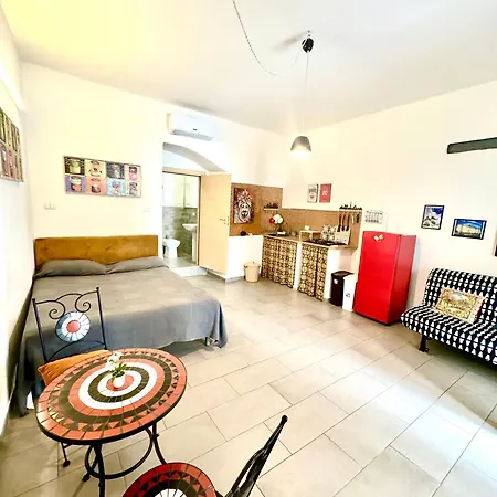 Casa Barbara 15-17 *