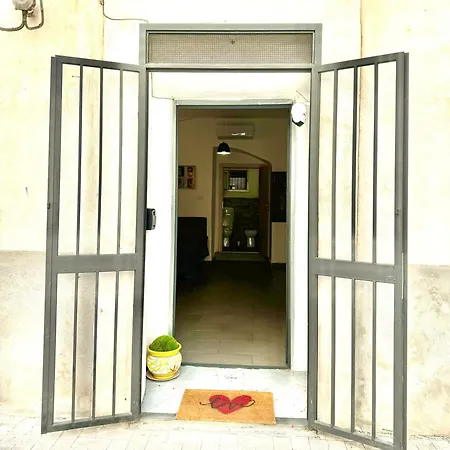 Casa Barbara 15-17 *