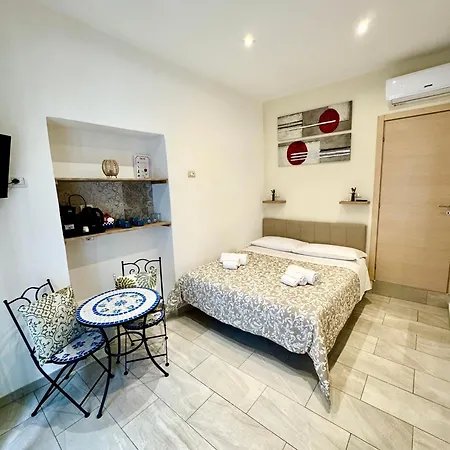 Casa Barbara 15-17